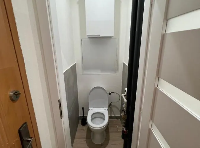 Apartman -self-check- White One *